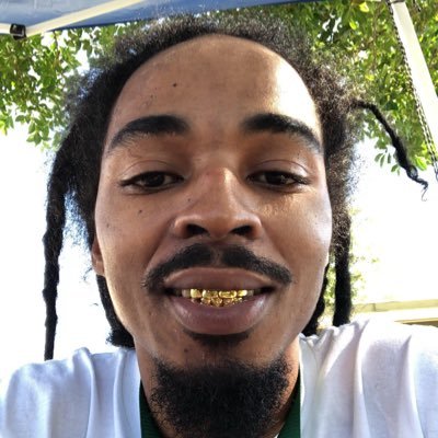 Profile Picture of Vince Jackson (@CHEEK561) on Twitter