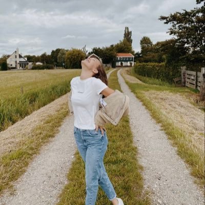 Profile Picture of Sara De Groot (@leeancamil) on Twitter