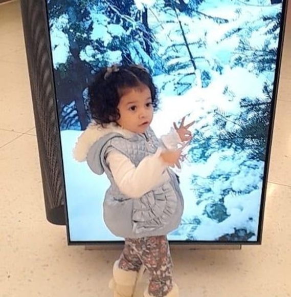 Profile Picture of Astrid Ortiz (@astridselena833) on Poshmark