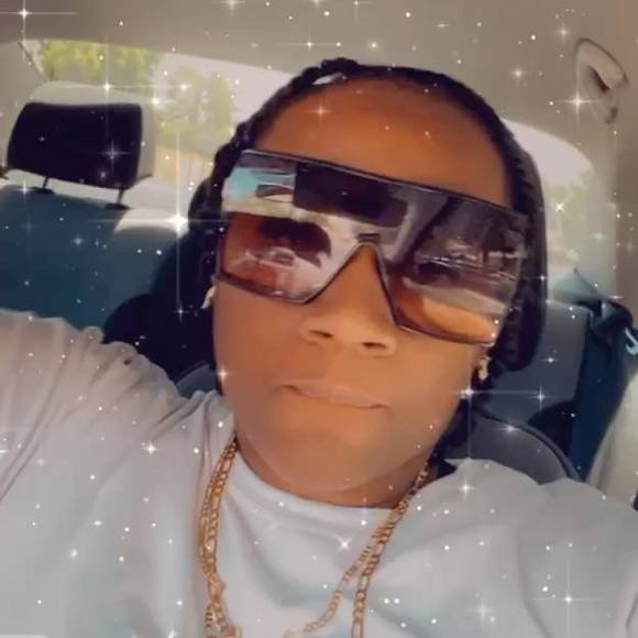 Profile Picture of Charisma Works (@charismaworks) on Poshmark