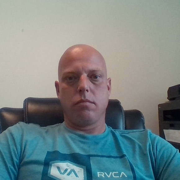 Profile Picture of Rick Whaley (@rickwhaley) on Poshmark