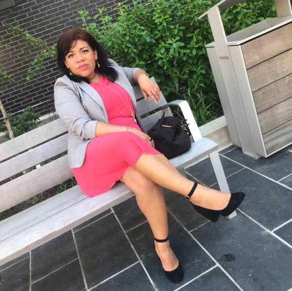 Profile Picture of Lorena Ulloa (@loarguello18) on Poshmark