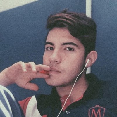 Profile Picture of David Laris (@DavidLaris5) on Twitter