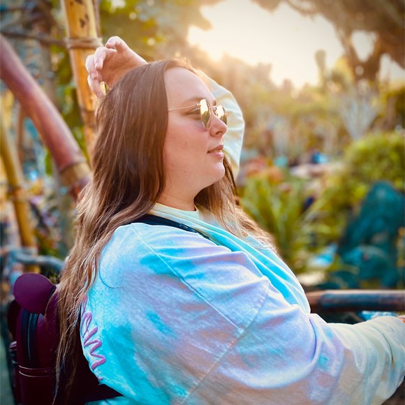 Profile Picture of Brittany Diestler (@beedawg2010) on Poshmark