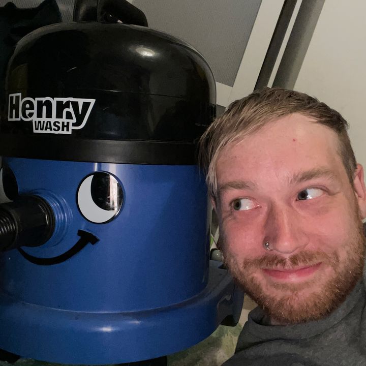 Profile Picture of Mike Griffiths (@mikecleans) on Tiktok