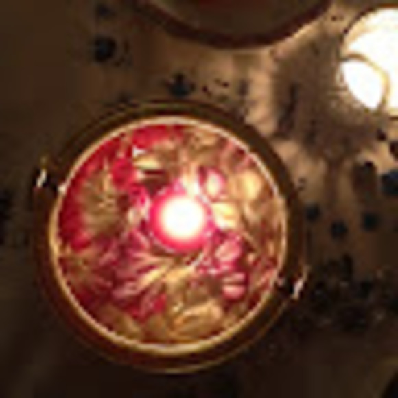 Profile Picture of Mailys Dalismann (@mailys_d) on Poshmark