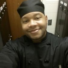 Profile Picture of Donald Andrews (@CheffinDonnie80) on Twitter