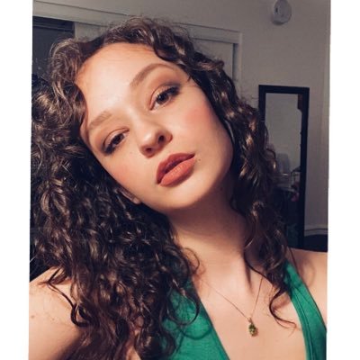 Profile Picture of Caroline Holley (@CarolineHolley_) on Twitter