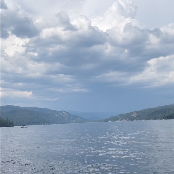 Profile Picture of Kristin Feldmeier (@lilmissme42) on Poshmark