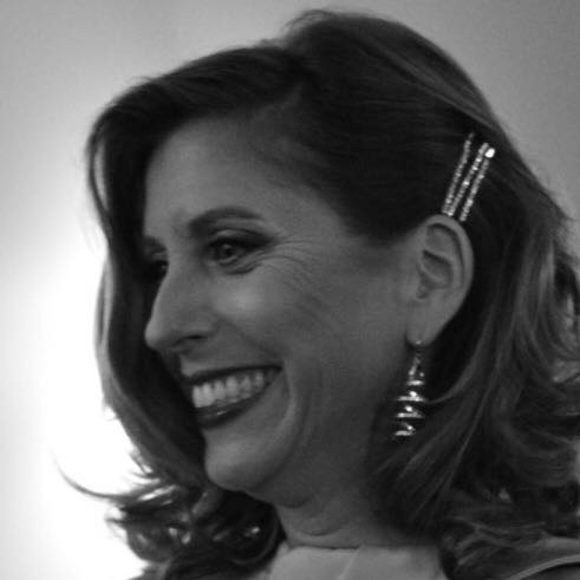 Profile Picture of Lynn Nulman (@lhnulman) on Poshmark