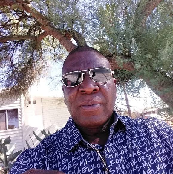 Profile Picture of Benjamin Wiggins (@benjaminwiggins) on Poshmark