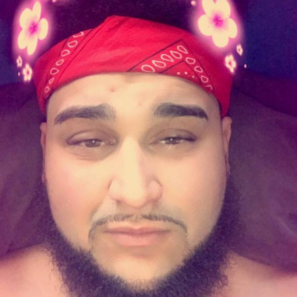 Profile Picture of Joseph Cinquemani (@peekabooo1221) on Poshmark