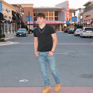 Profile Picture of Andrew Holladay (@andrewholladay_) on Instagram