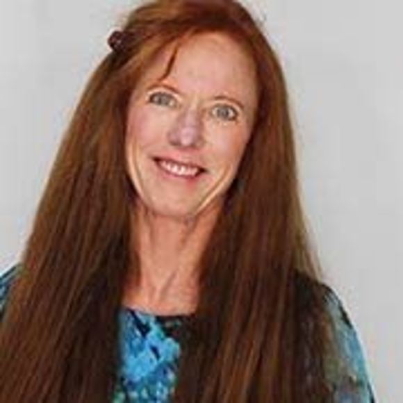 Profile Picture of Meribeth Correll (@meribethcorrell) on Poshmark