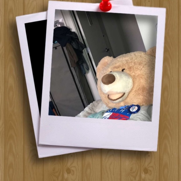 Profile Picture of Jorel Vasquez (@milacruz1197) on Poshmark