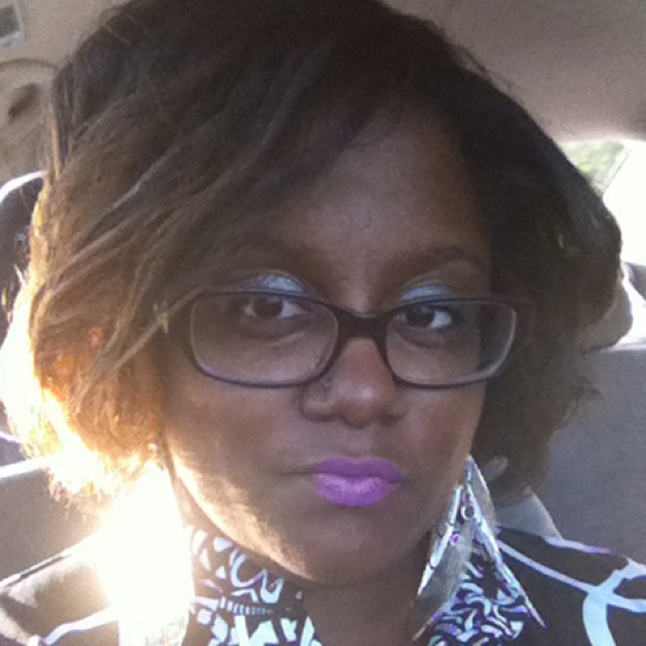 Profile Picture of Danielle Burney (@db0821) on Poshmark