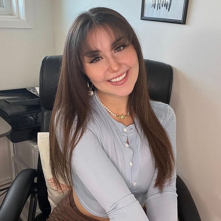 Profile Picture of Lucy Stella (@stella10088) on Tiktok