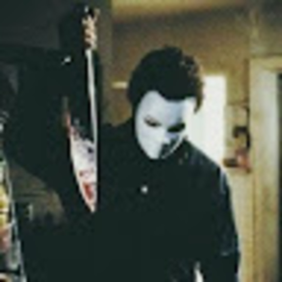 Profile Picture of Christopher Chavez (@chricchv) on Poshmark