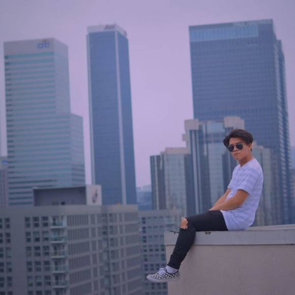 Profile Picture of Matthew Dizon (@matthewdizon11) on Poshmark