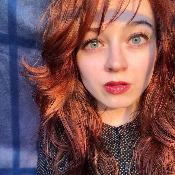 Sarah Lemery - Poshmark Profile Picture of Sarah Lemery (@sarahlemery) on Poshmark