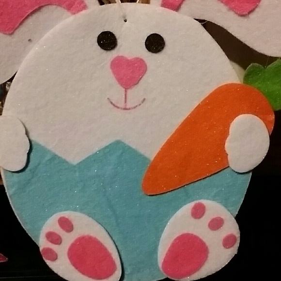 Profile Picture of Beatriz Delgado (@delgadobd) on Poshmark