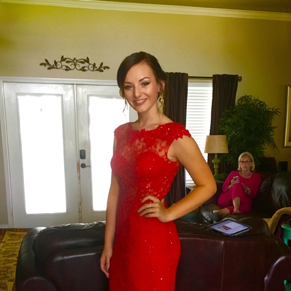 Kiersten Bluntzer - Poshmark Profile Picture of Kiersten Bluntzer (@kblunz) on Poshmark