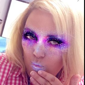 Profile Picture of Tracey Gallagher (@tangelbert) on Pinterest