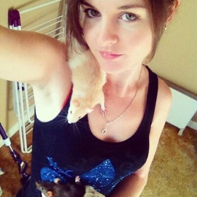 Profile Picture of Rebecca Macklin (@@BexaMak) on Twitter