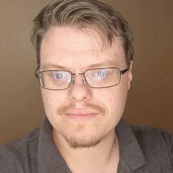 Profile Picture of Jeremy Rushton (@bluewolf37) on Poshmark