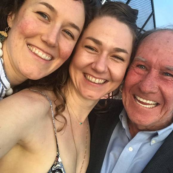 Profile Picture of Hannah Hartel (@humingbird) on Poshmark