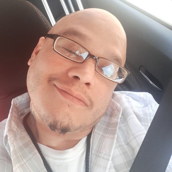 Profile Picture of Travis Torres (@travist1982) on Poshmark