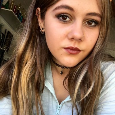 Profile Picture of Leah Marie Brock (@leah_brock2) on Twitter