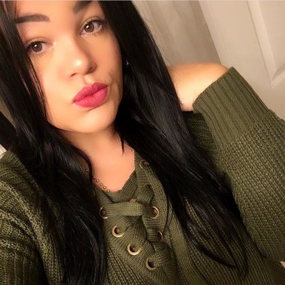 Profile Picture of Wanda Rodriguez (@pr00685) on Poshmark