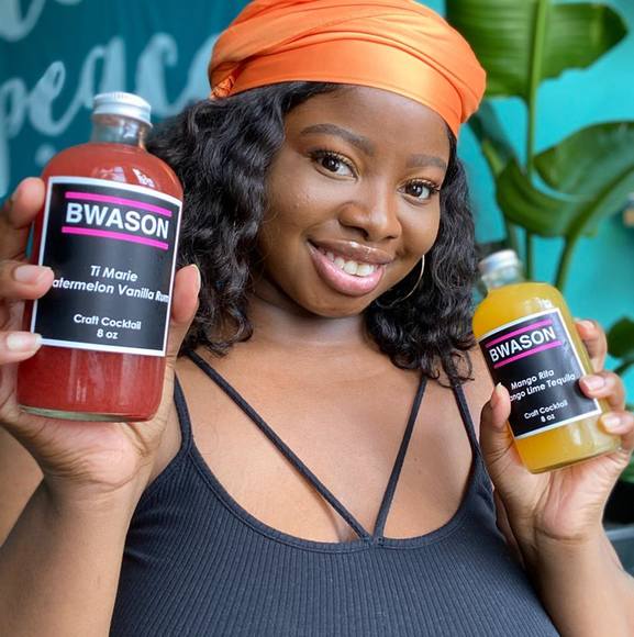 Profile Picture of Daniella Bordes (@db89) on Poshmark