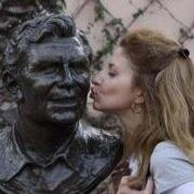 Profile Picture of Carly Adams (@carlyadams21) on Twitter