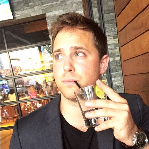 Profile Picture of Greg Mahony (@gtm1989) on Poshmark