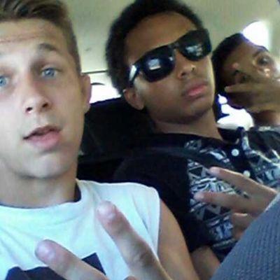 Profile Picture of Chase Robison (@08dcdccc19a44db) on Twitter