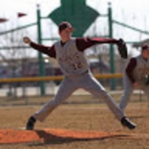 Profile Picture of Tyler Dunne (@tylerdunne1300) on Poshmark