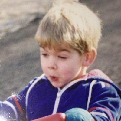 Profile Picture of Chris Lowe (@ChrisHomeDepot) on Twitter