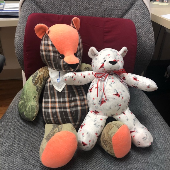 Profile Picture of Cheryl ann Wolfe (@cherylb20fan) on Poshmark