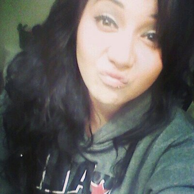 Profile Picture of Julie Hooks (@JulieHooks28) on Twitter