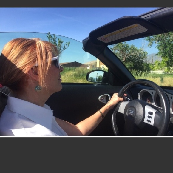 Profile Picture of Brijet Beazer (@blkrsbeaz) on Poshmark