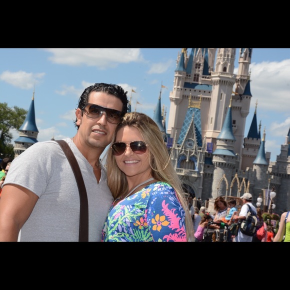 Profile Picture of Olivia Ferrell (@o_ferrell) on Poshmark