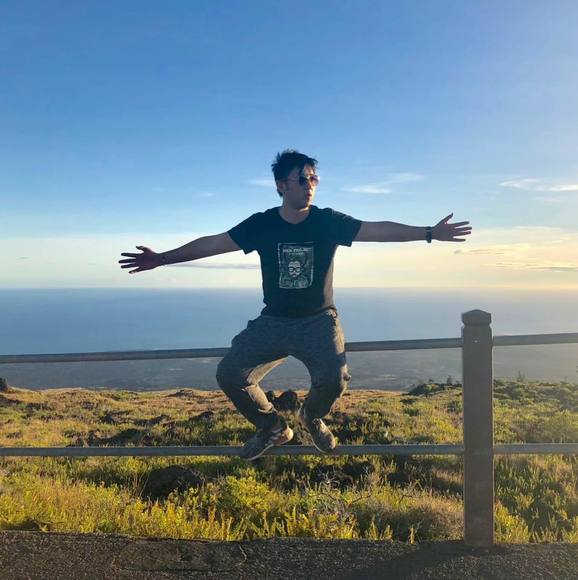 Profile Picture of Wu Mike (@wujiahao19) on Poshmark