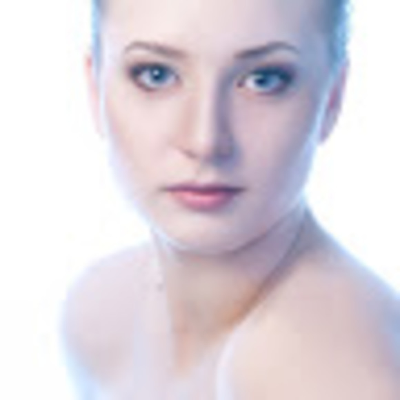 Profile Picture of Elena Didenko (@4totostrannoe) on Poshmark