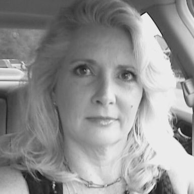 Profile Picture of Tammy (@tammywright1962) on Twitter
