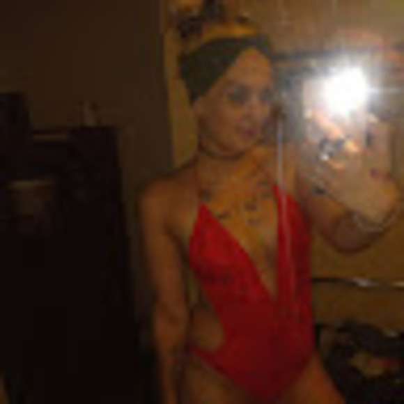 Profile Picture of Tabitha Widing (@tabbykattt5118) on Poshmark