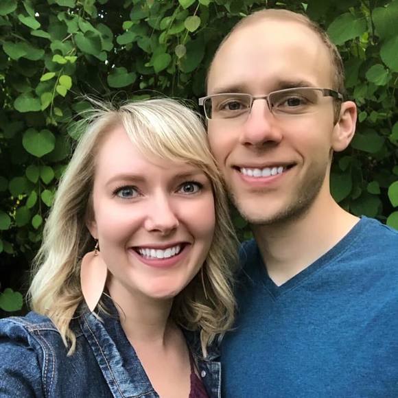 Profile Picture of Lauren Romey (@laurenromey) on Poshmark