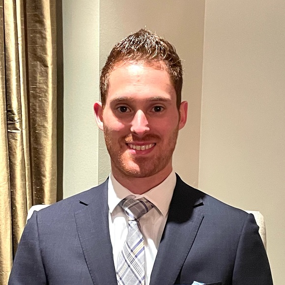 Profile Picture of Lorenzo Manduca (@manduca7) on Poshmark