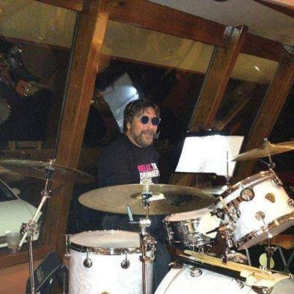 Profile Picture of Larry Hirsch (@larryhirsch) on Poshmark